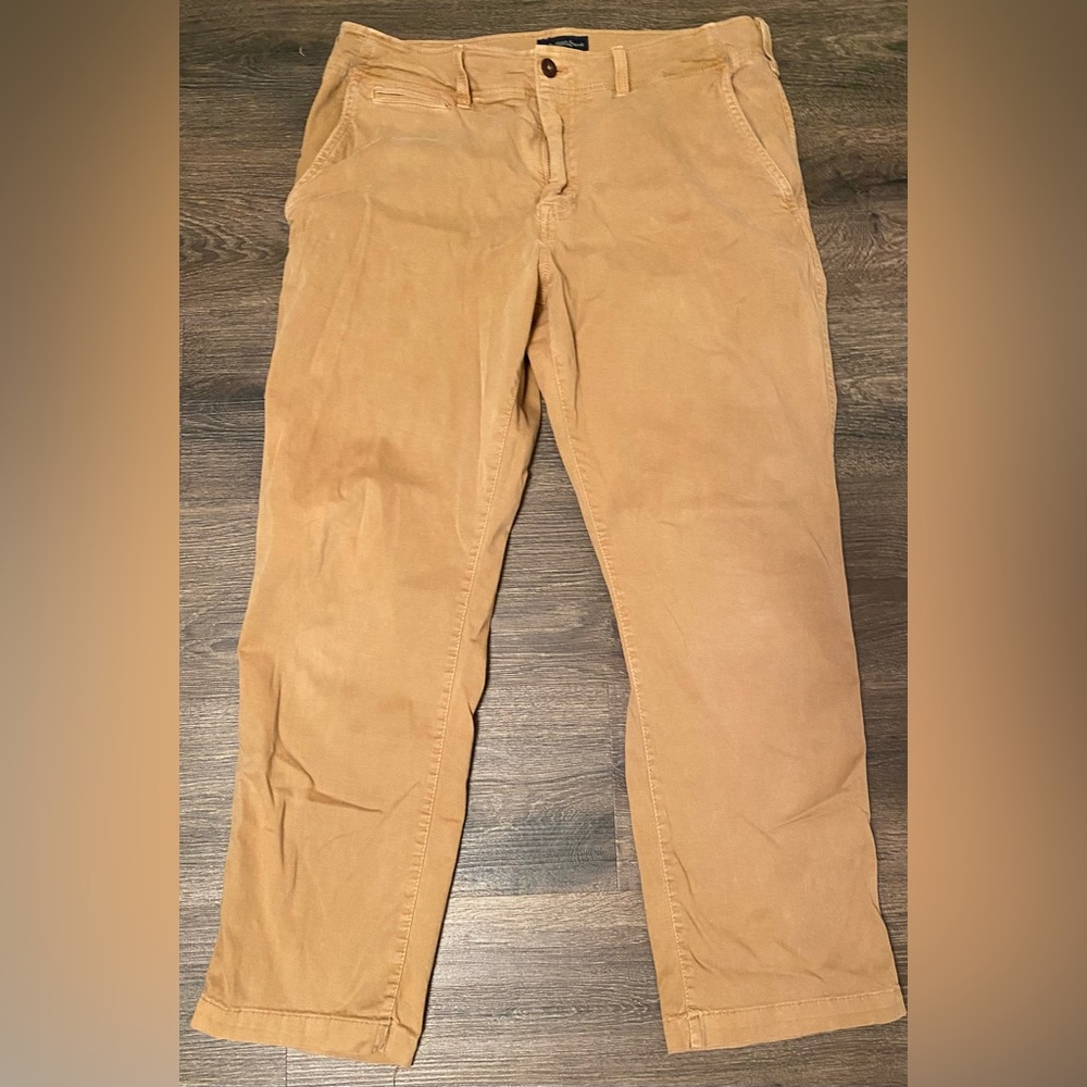 American Eagle Khakis